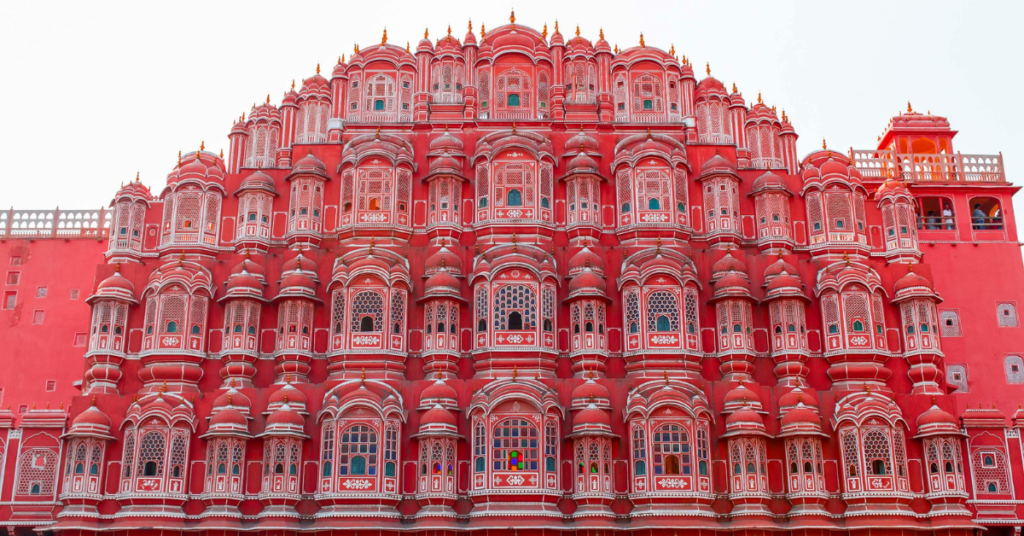 Best Hotels in Jaipur Under ₹2000, ₹3000, and ₹5000 (Affordable & Comfortable Stays) Best Hotels in Jaipur Under ₹2000, ₹3000, and ₹5000 (Affordable & Comfortable Stays)