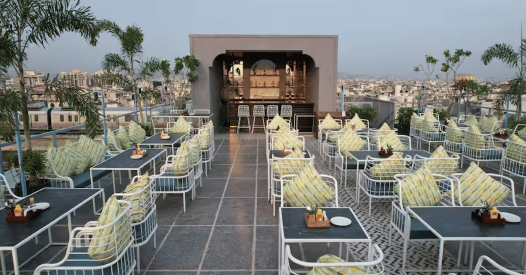 5 Reasons Why Skyloft Is Your Ultimate Destination for Open-Air Dining and Nightlife in Jaipur